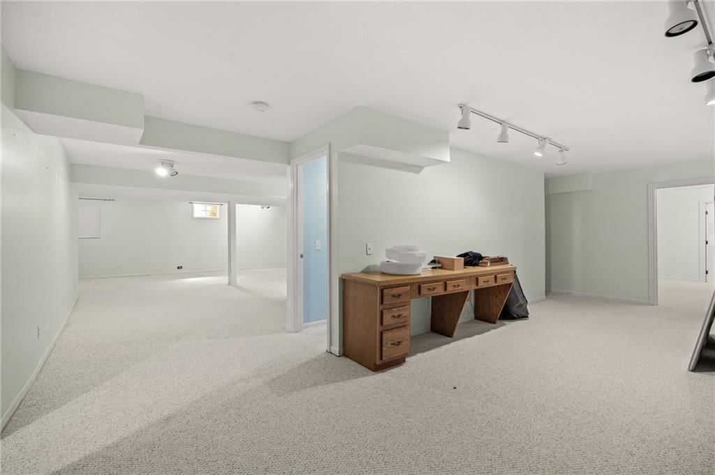 3005 Hirter Drive — photo 27