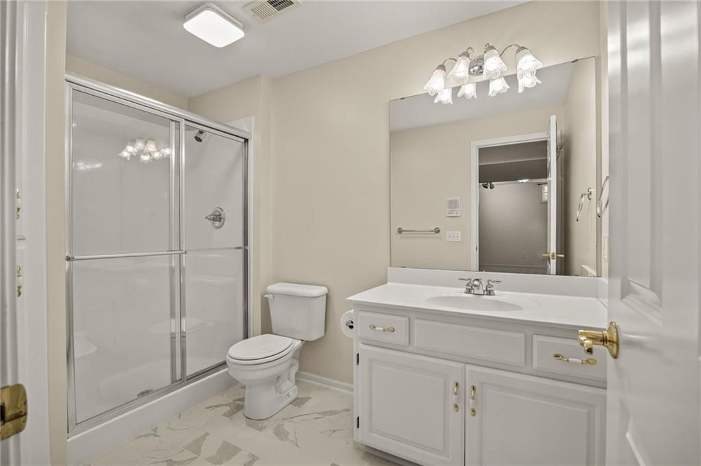 3005 Hirter Drive — photo 32