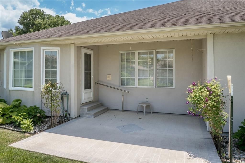 3005 Hirter Drive — photo 34