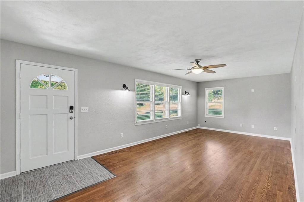 339 W Oak Street — photo 6