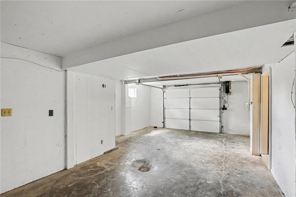 339 W Oak Street — photo 25