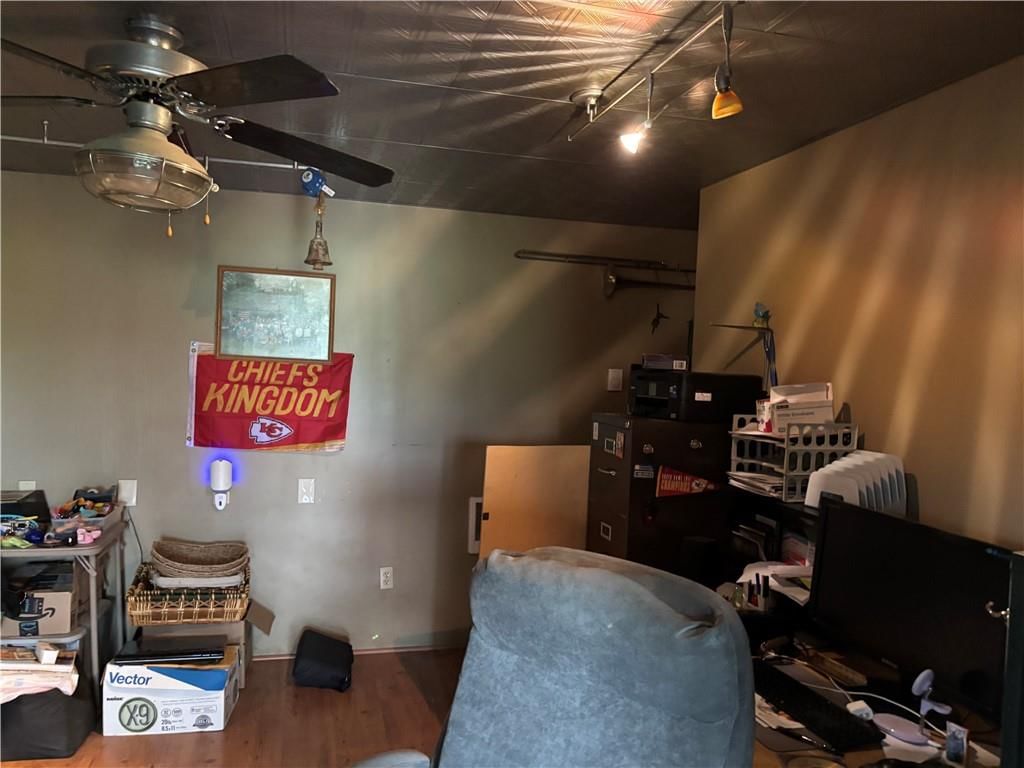 10510 W 327th Street — photo 36