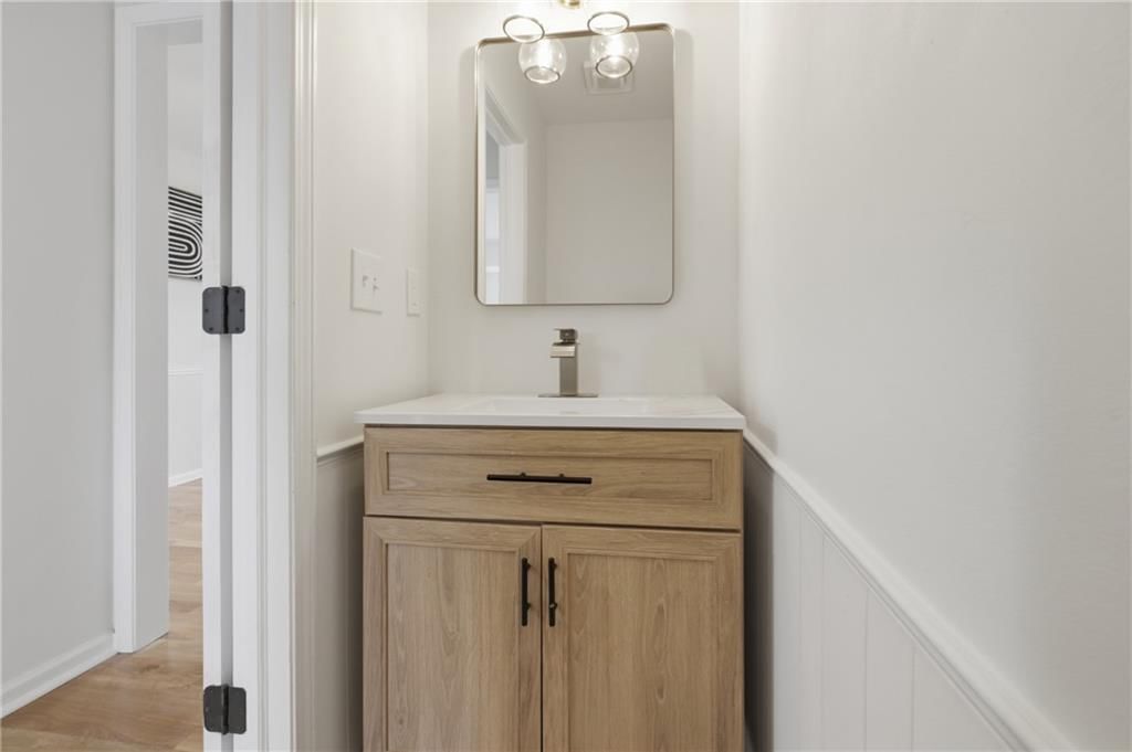3628 NE Basswood Drive — photo 10