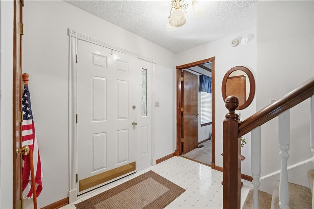 7915 Woodstone Street — photo 8