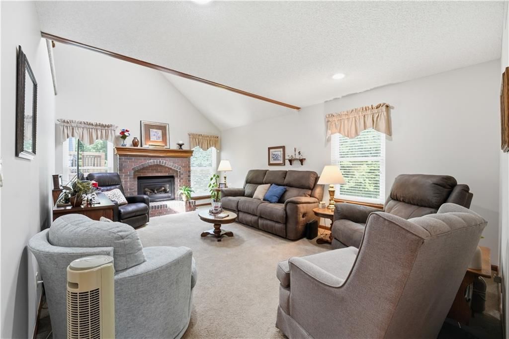 7915 Woodstone Street — photo 12