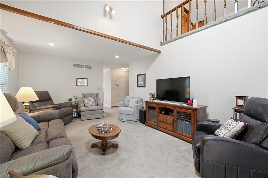 7915 Woodstone Street — photo 13