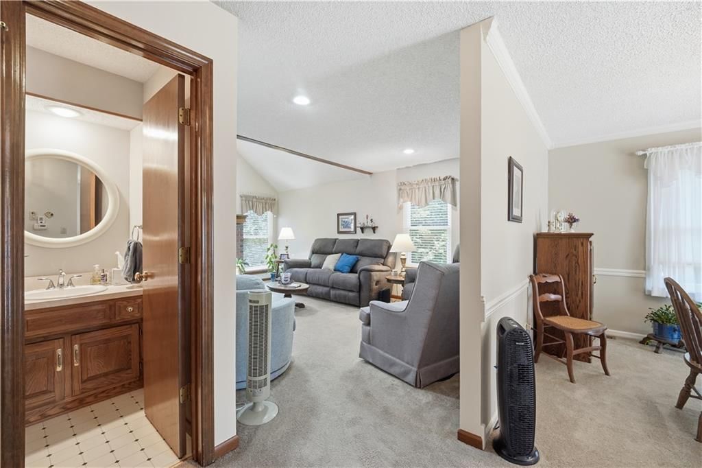 7915 Woodstone Street — photo 14