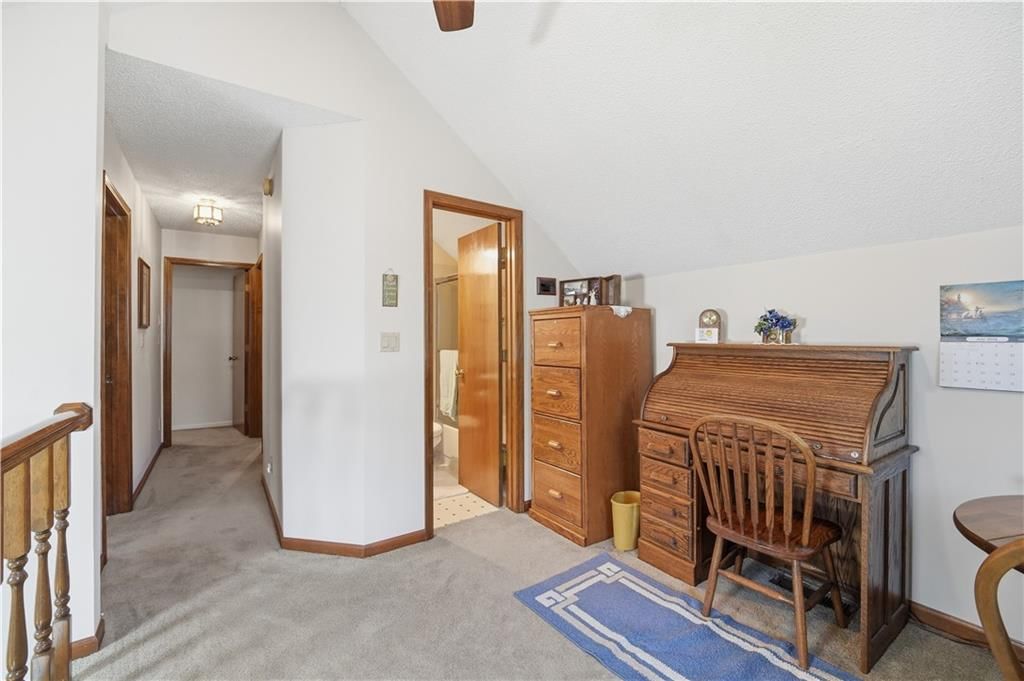 7915 Woodstone Street — photo 32