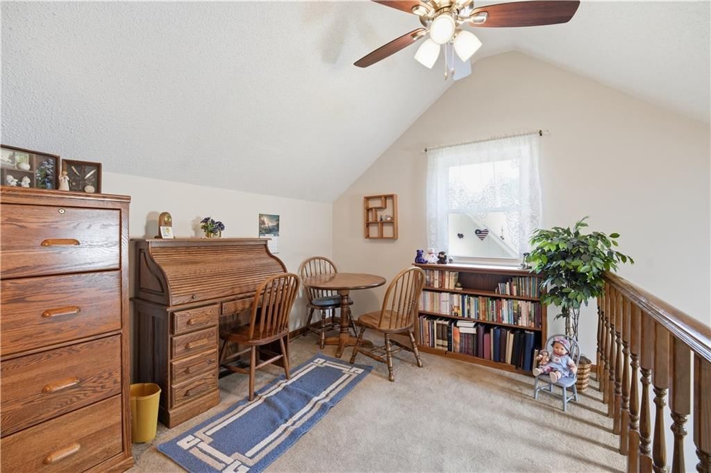 7915 Woodstone Street — photo 33