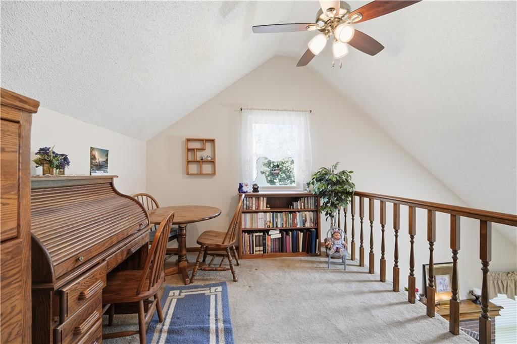 7915 Woodstone Street — photo 34