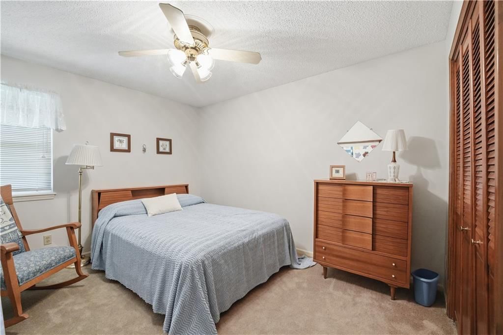 7915 Woodstone Street — photo 41