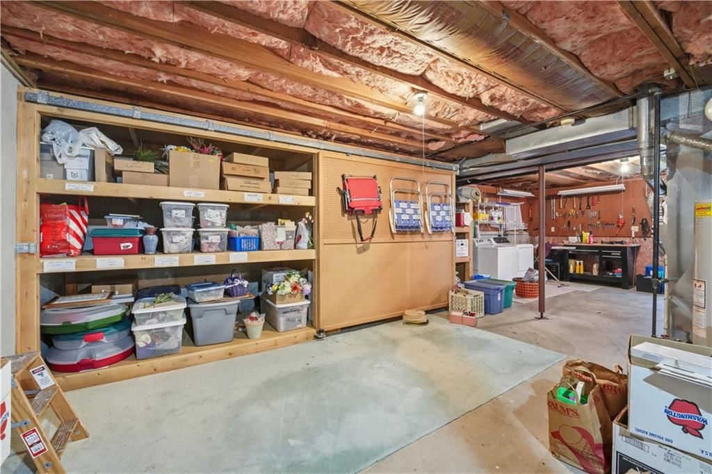 7915 Woodstone Street — photo 47