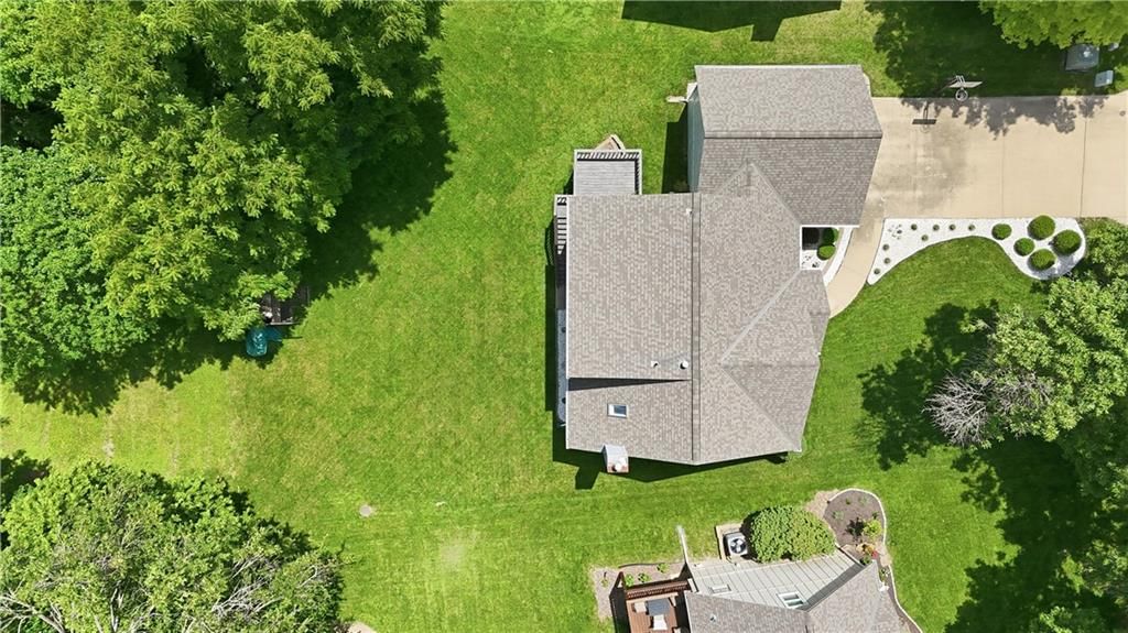 7915 Woodstone Street — photo 69