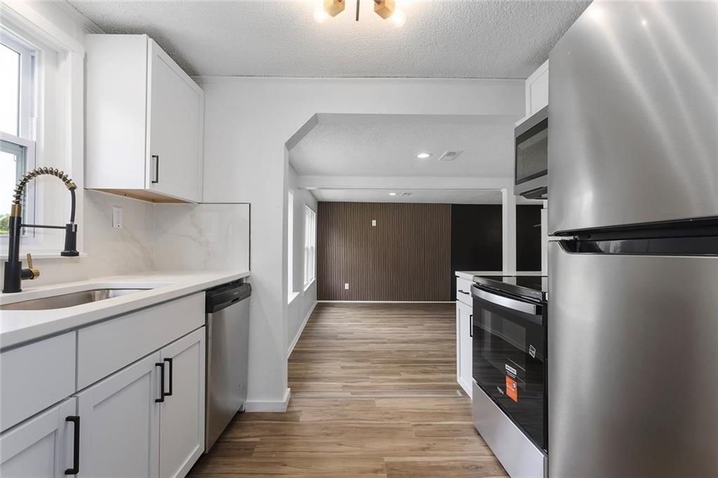 Photo 8 of 34 - 12901 E 61st Street