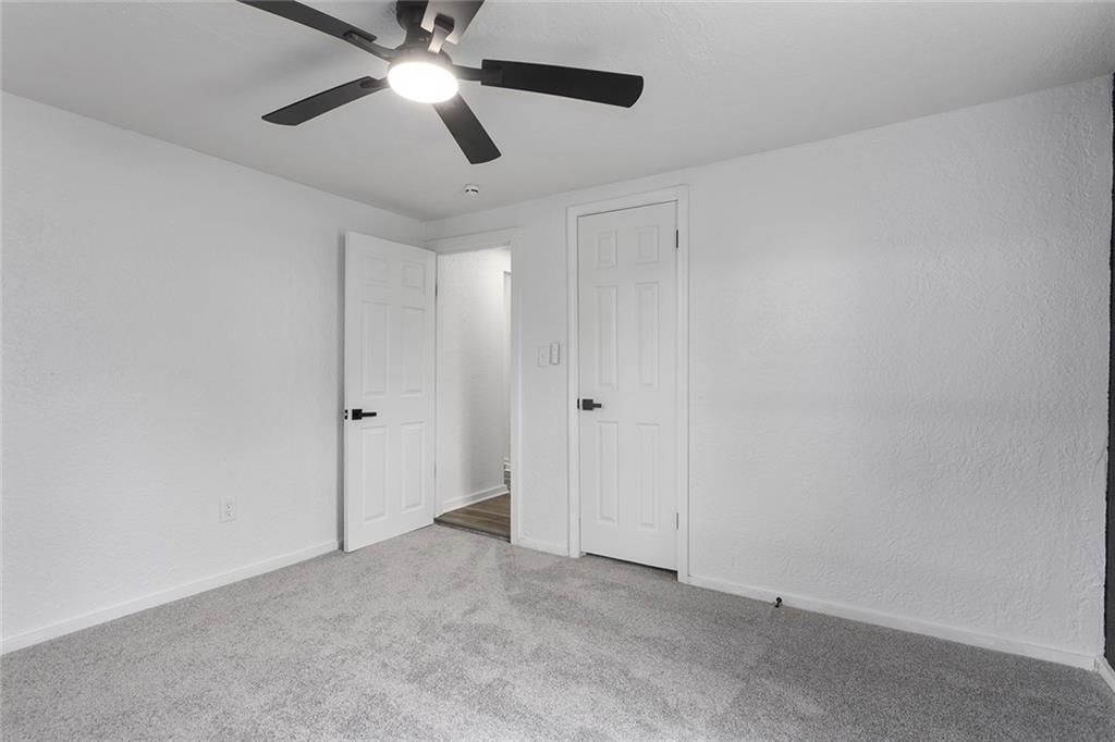 Photo 14 of 34 - 12901 E 61st Street