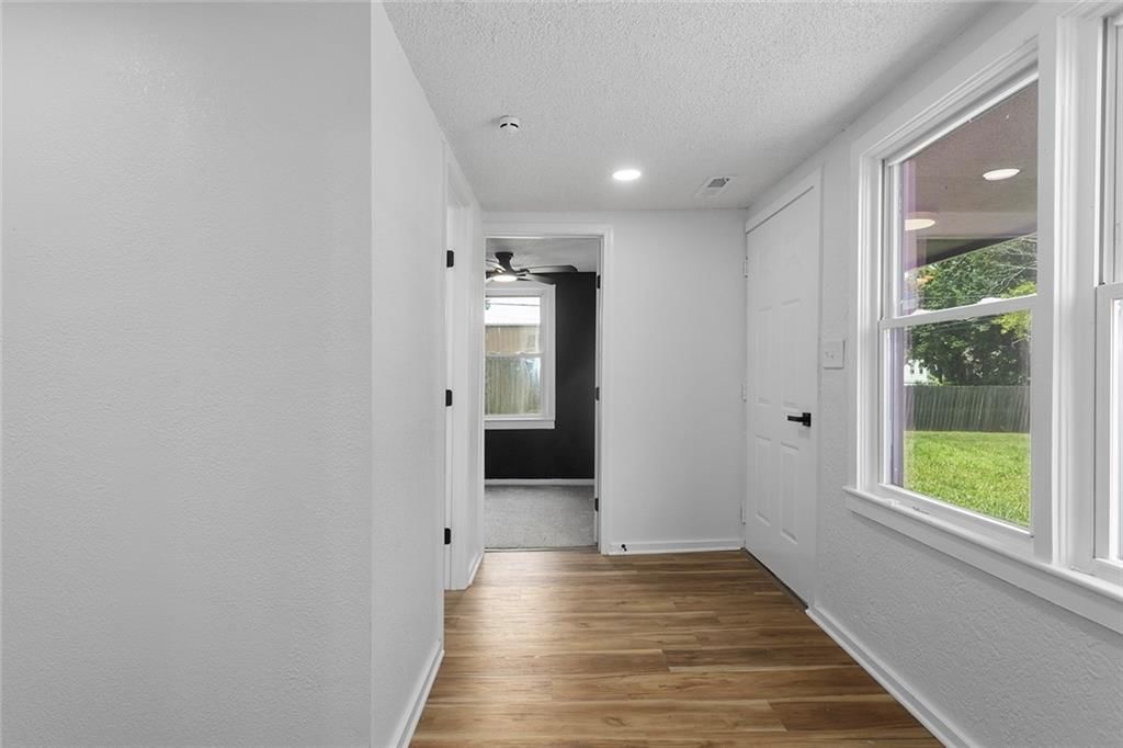 Photo 23 of 34 - 12901 E 61st Street