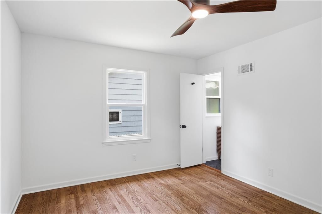 7806 Campbell Street — photo 22