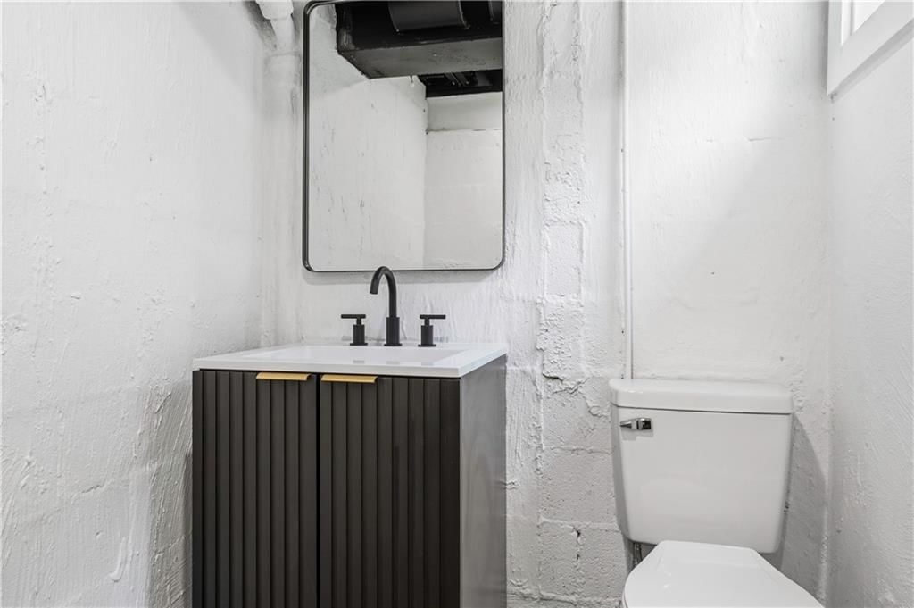 7806 Campbell Street — photo 41