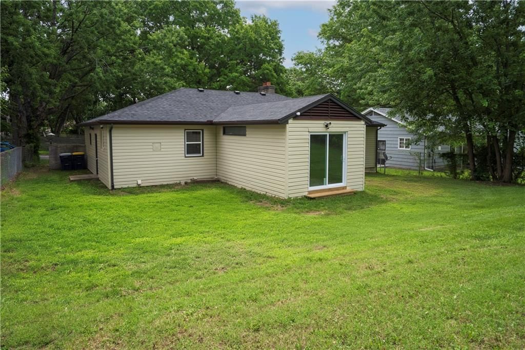 7806 Campbell Street — photo 43