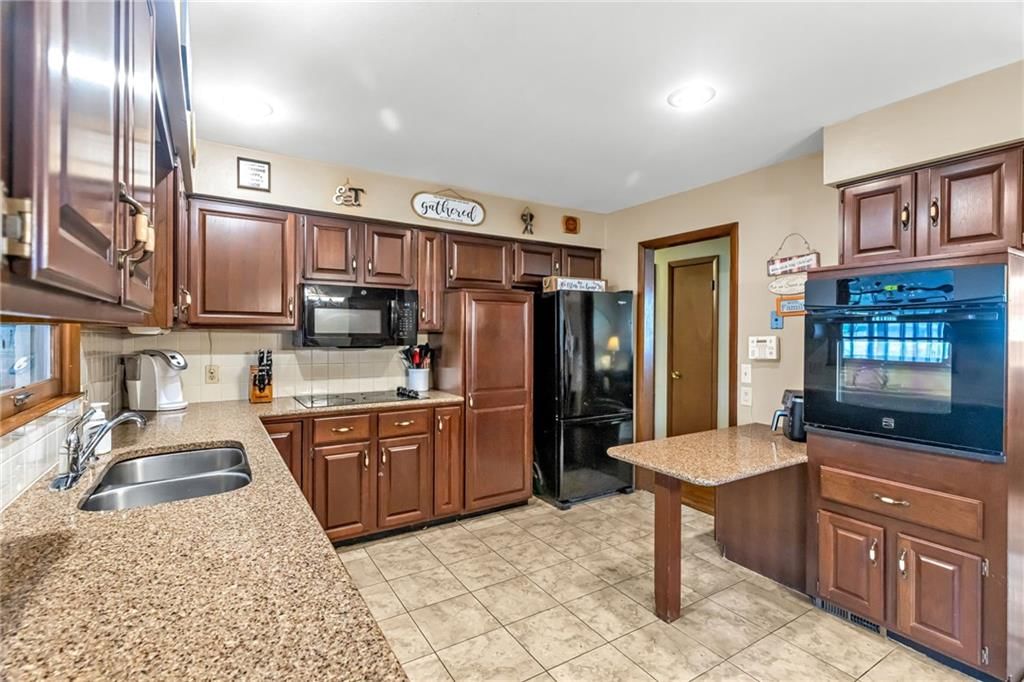 15600 E 43rd street S. Street — photo 10