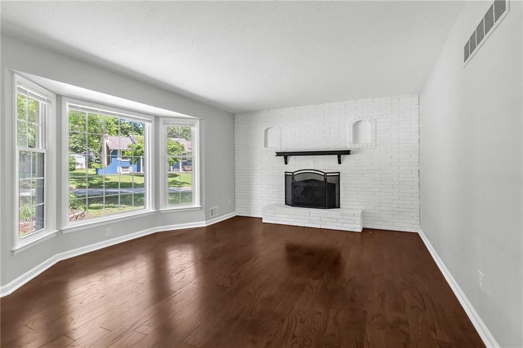 6217 Crisp Avenue — photo 2