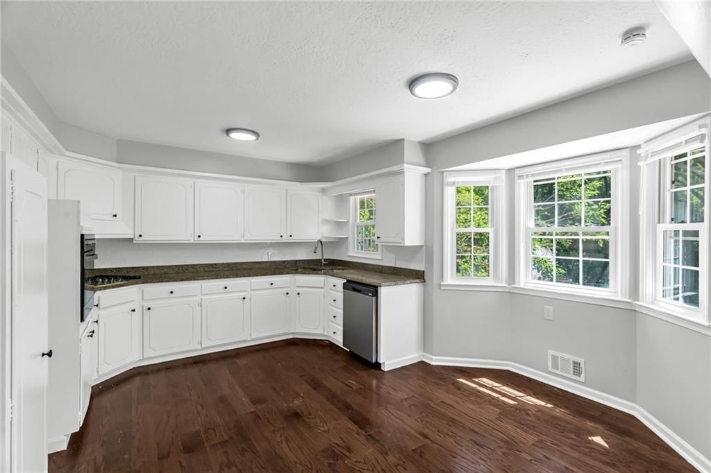 6217 Crisp Avenue — photo 9