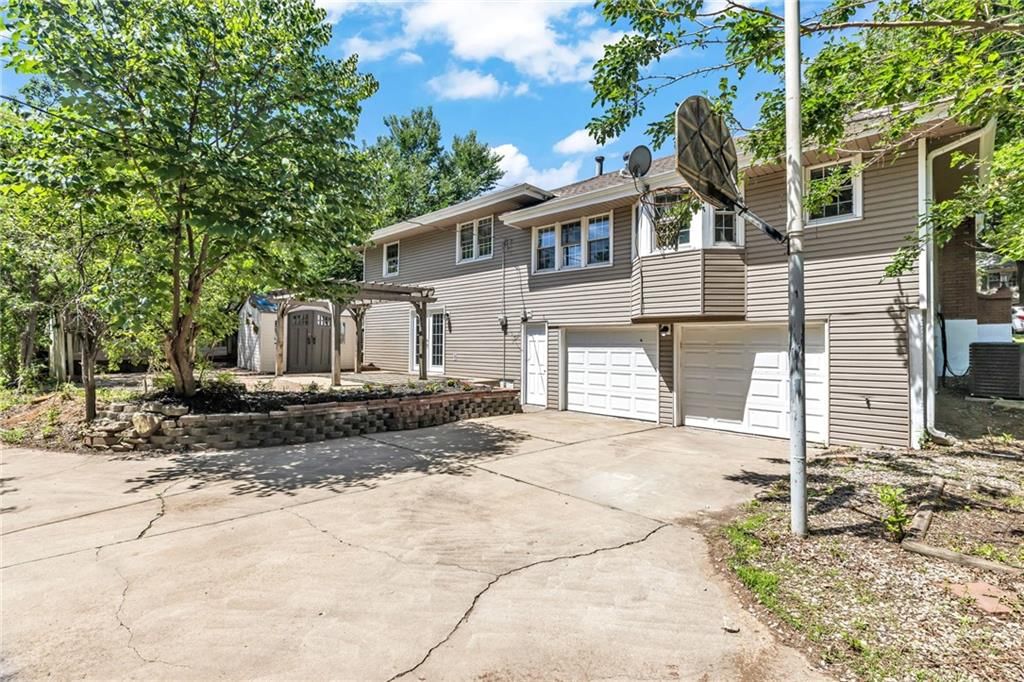 6217 Crisp Avenue — photo 24