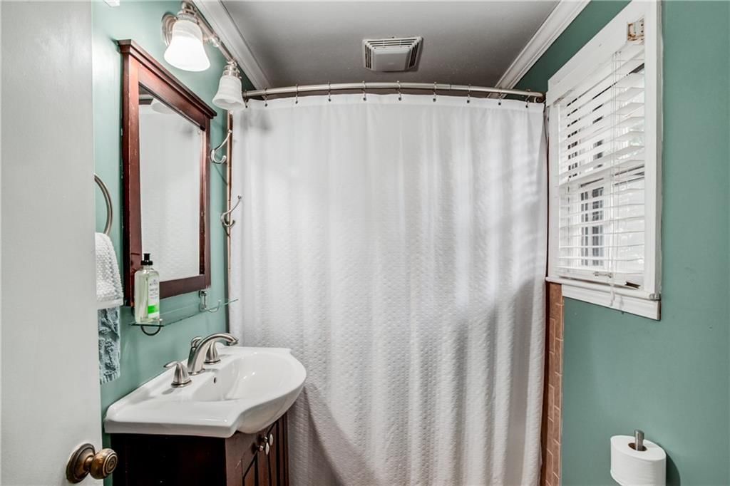 2821 W 73rd Street — photo 18