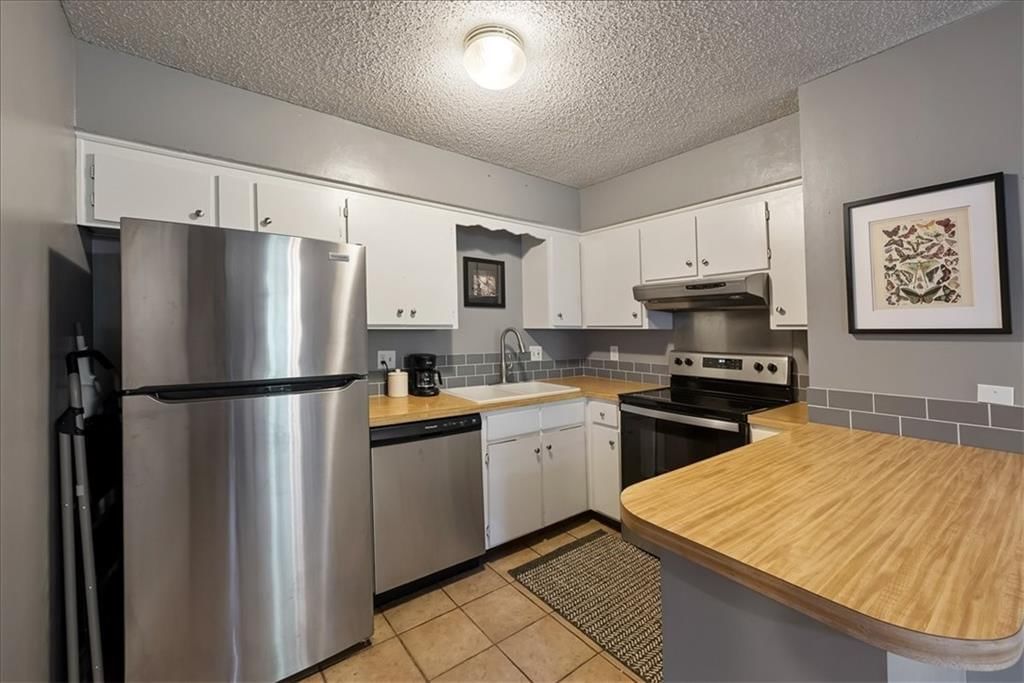 8333 LOWELL Avenue — photo 12