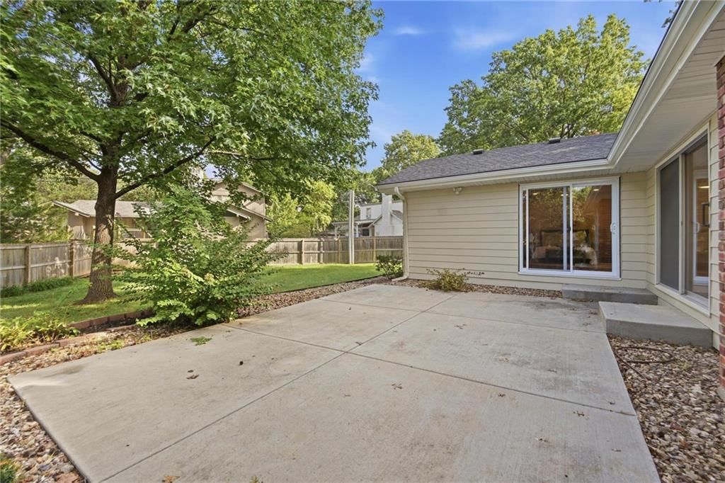 7206 W 101st Terrace — photo 54