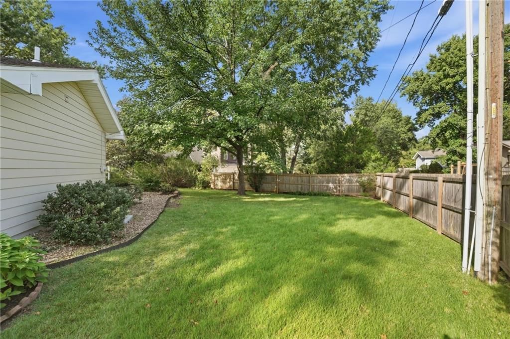 7206 W 101st Terrace — photo 58
