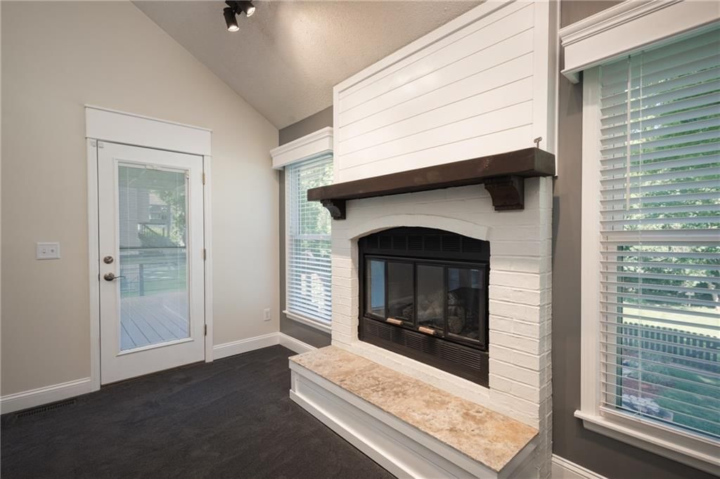 304 SE Brownfield Drive — photo 11