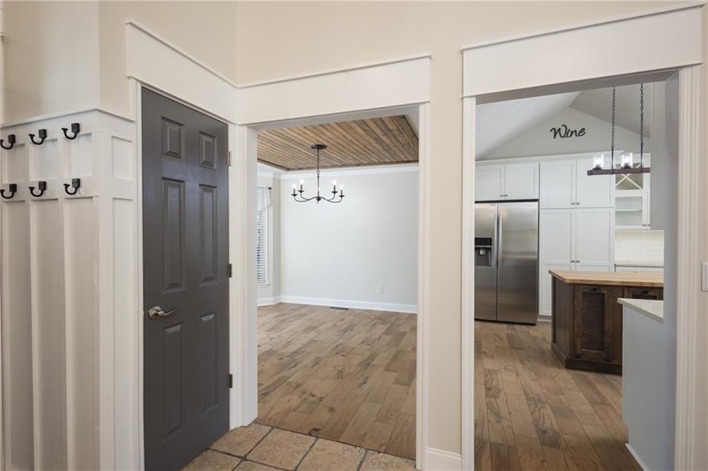304 SE Brownfield Drive — photo 12