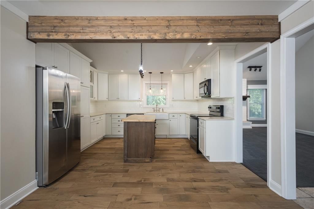 304 SE Brownfield Drive — photo 14