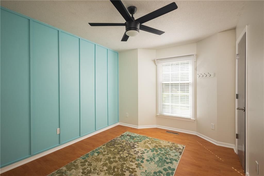 304 SE Brownfield Drive — photo 23