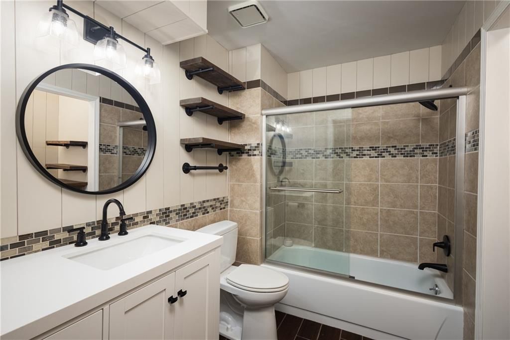 304 SE Brownfield Drive — photo 24