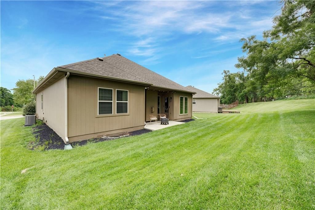 9211 N Belton Court — photo 32