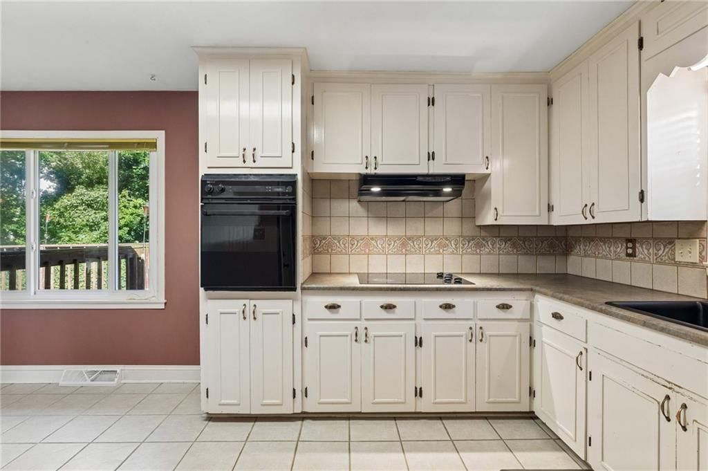 6826 N Baltimore Avenue — photo 13