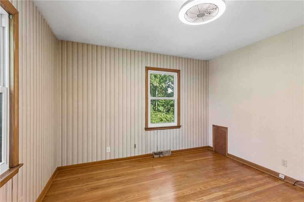 6826 N Baltimore Avenue — photo 18