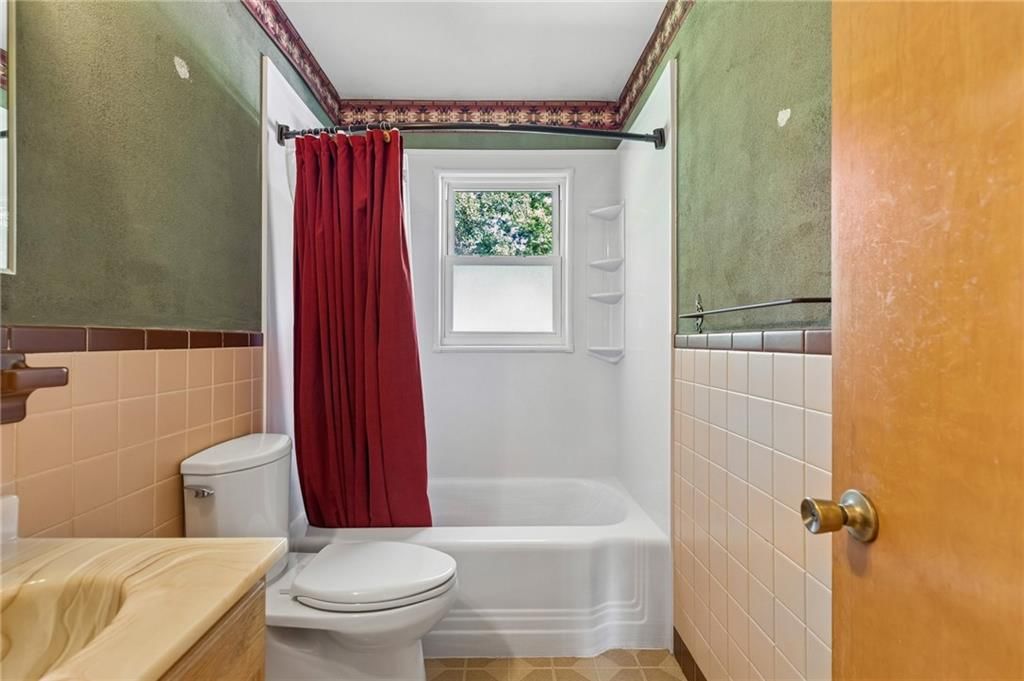 6826 N Baltimore Avenue — photo 22