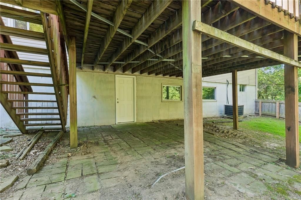6826 N Baltimore Avenue — photo 32