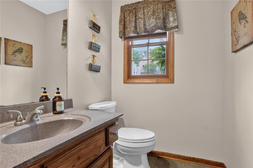 7646 N Pomona Avenue — photo 24