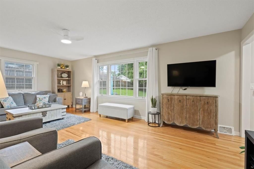 48 Myers Drive — photo 7