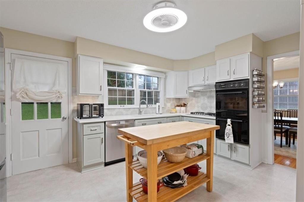 48 Myers Drive — photo 16