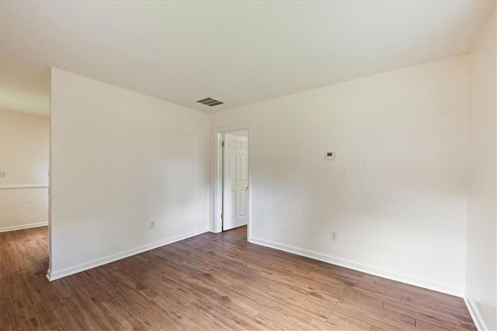 2021 S Harris Avenue — photo 16