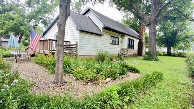 1030 W Walnut Street — photo 2