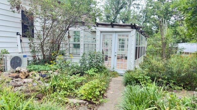 1030 W Walnut Street — photo 4