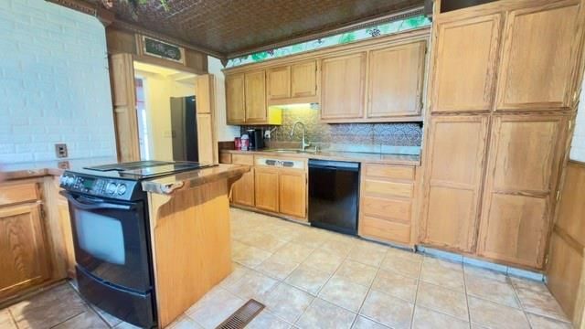 1030 W Walnut Street — photo 14