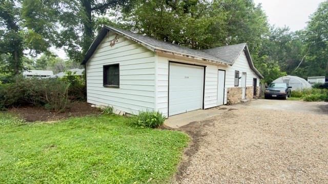 1030 W Walnut Street — photo 33
