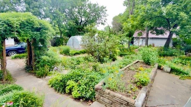 1030 W Walnut Street — photo 54